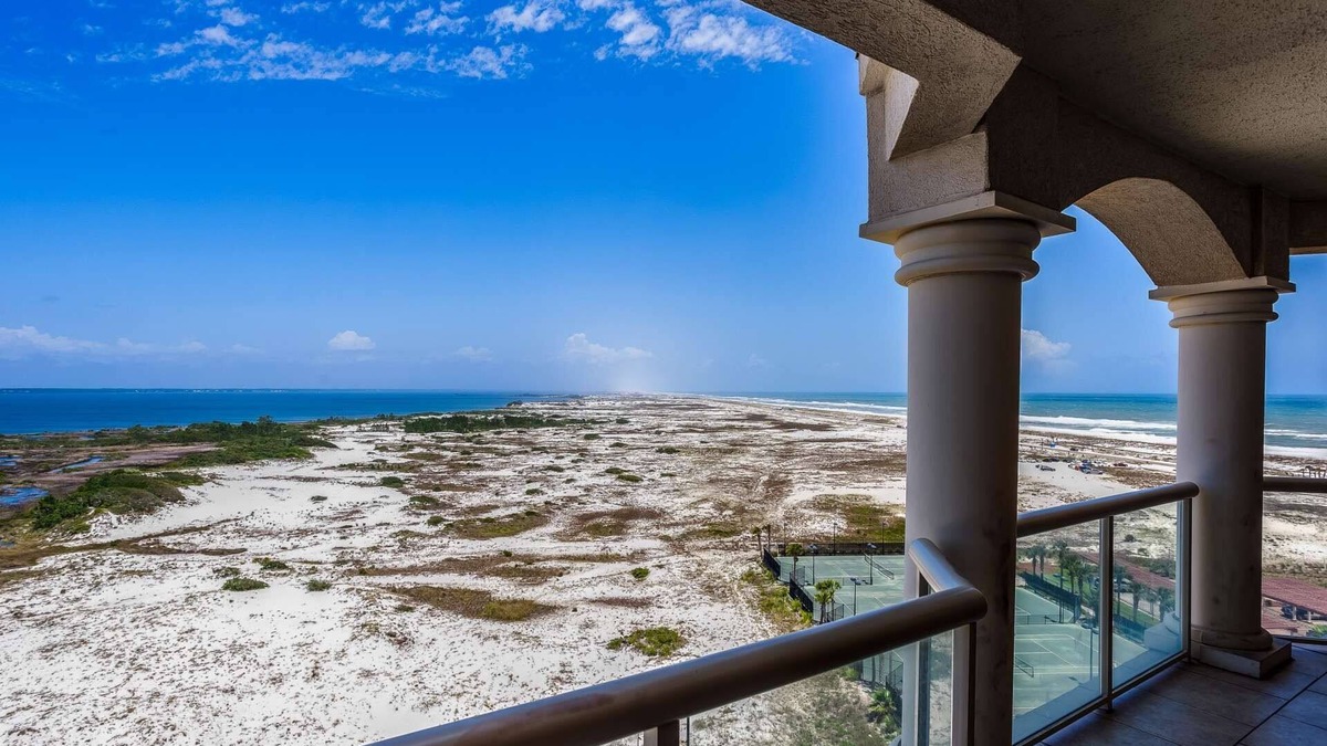 Pensacola Beach Condo | Stunning Unobstructed Views of the Seashore, Gulf & Sound |Renovated |Community Pools |Tennis Courts