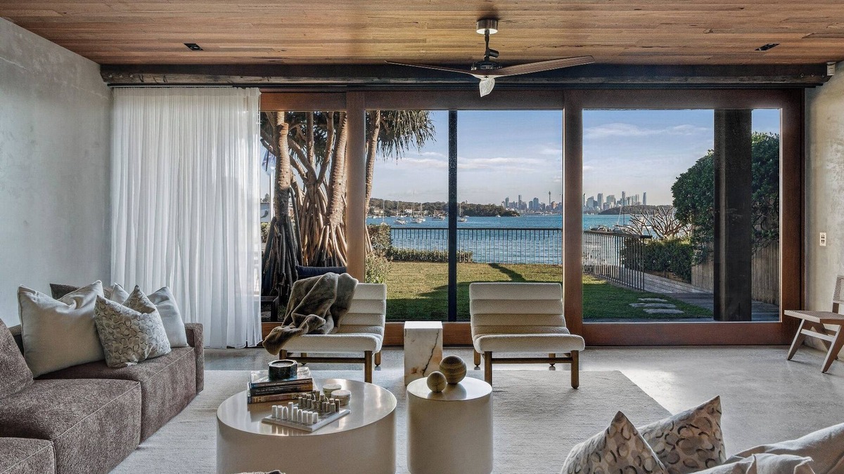 Watsons Bay Condo | Stunning views in Watsons Bay with Beach Access