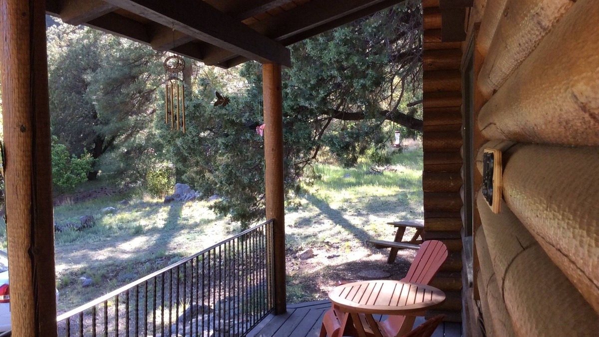 Sedona Cabin | Stunning Views in Charming Sedona Log Cabin, Close to Oak Creek!