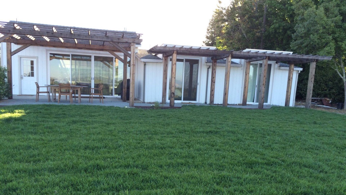 Sebastopol Cottage | Stunning Views on 10 acres w/ Vineyard, 7 min to Sebastopol