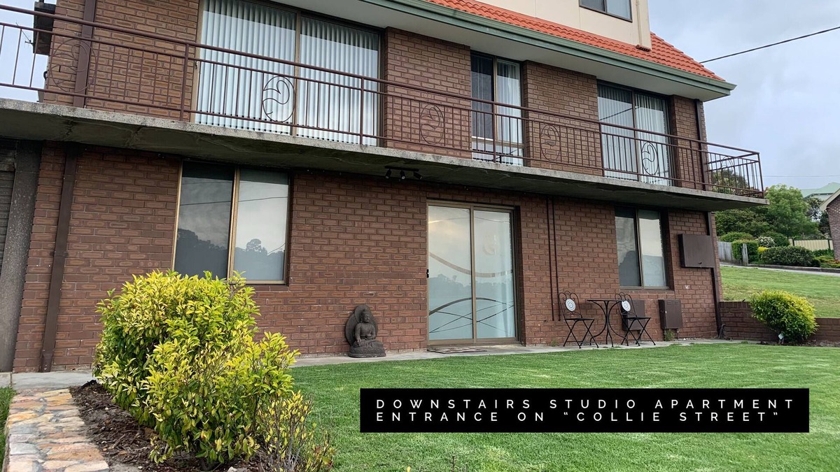 Albany House | Stunning Views right in the heart of Albany