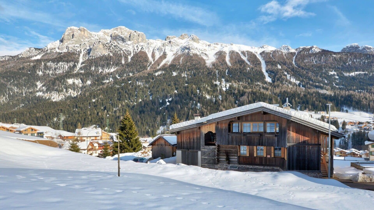 Soraga Villa | Stunning villa for 10 people with WIFI, TV and parking