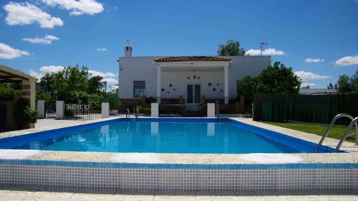 Arahal Villa | Stunning Villa located in Andalucian Countryside, Seville/Moron/Arahal
