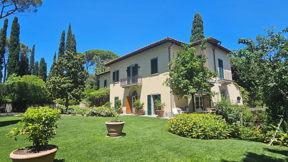 Florence Villa | Stunning Villa overlooking Florence