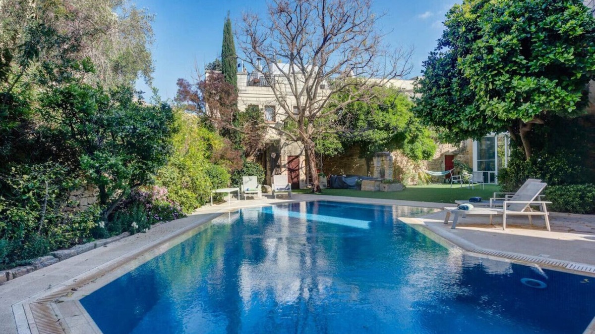 Balzan Villa | Stunning Villa with private pool & large terrace!
