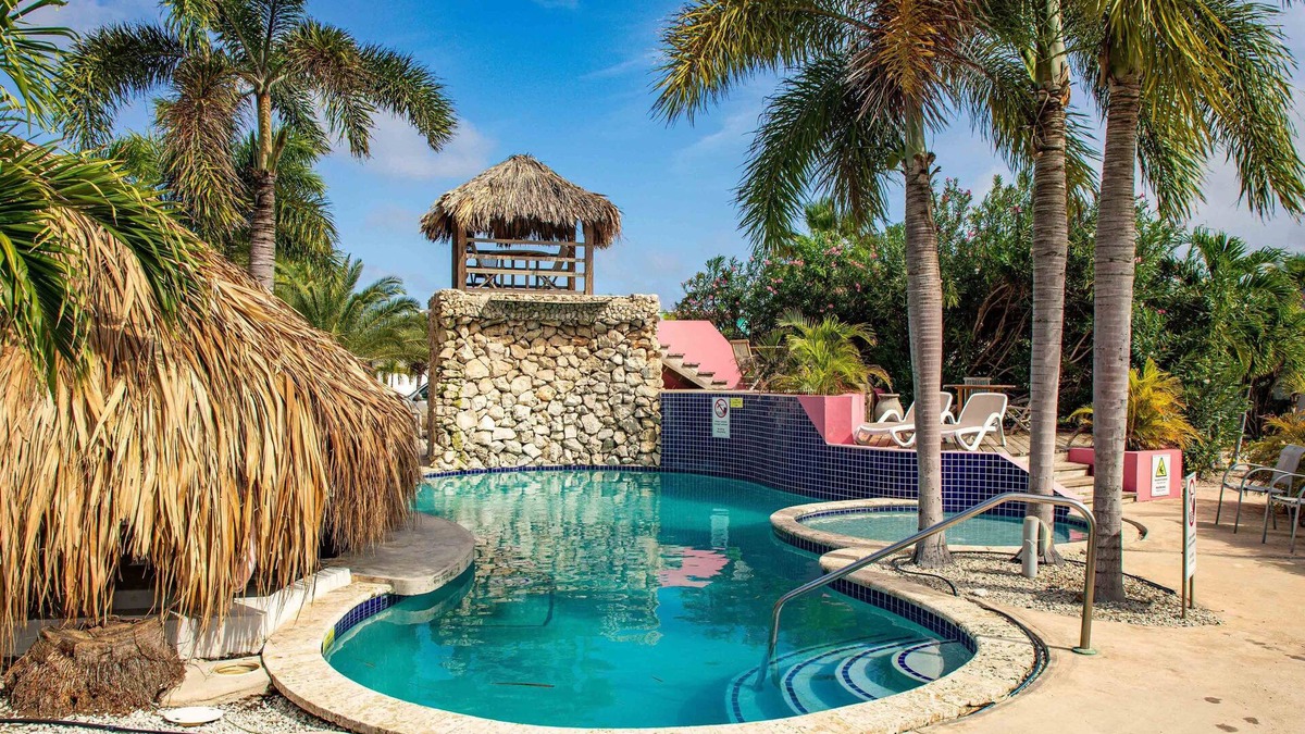 Kralendijk Cottage | Stunning Water Villa - 2 Bedr - 2 Bathr