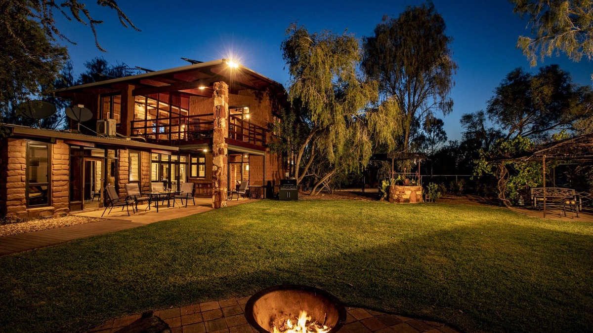 Connellan House | Sturt Desert Pea House