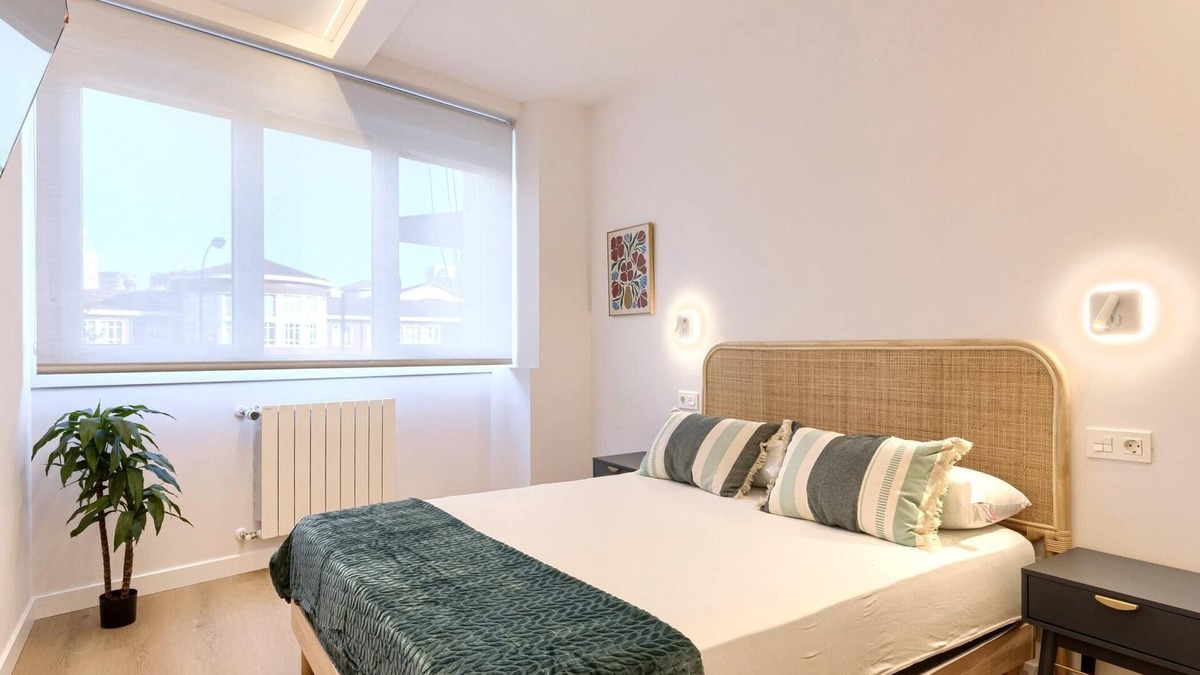 Bilbao City Centre Apartment | Style and Comfort next to the Hospital and Central Bus Station