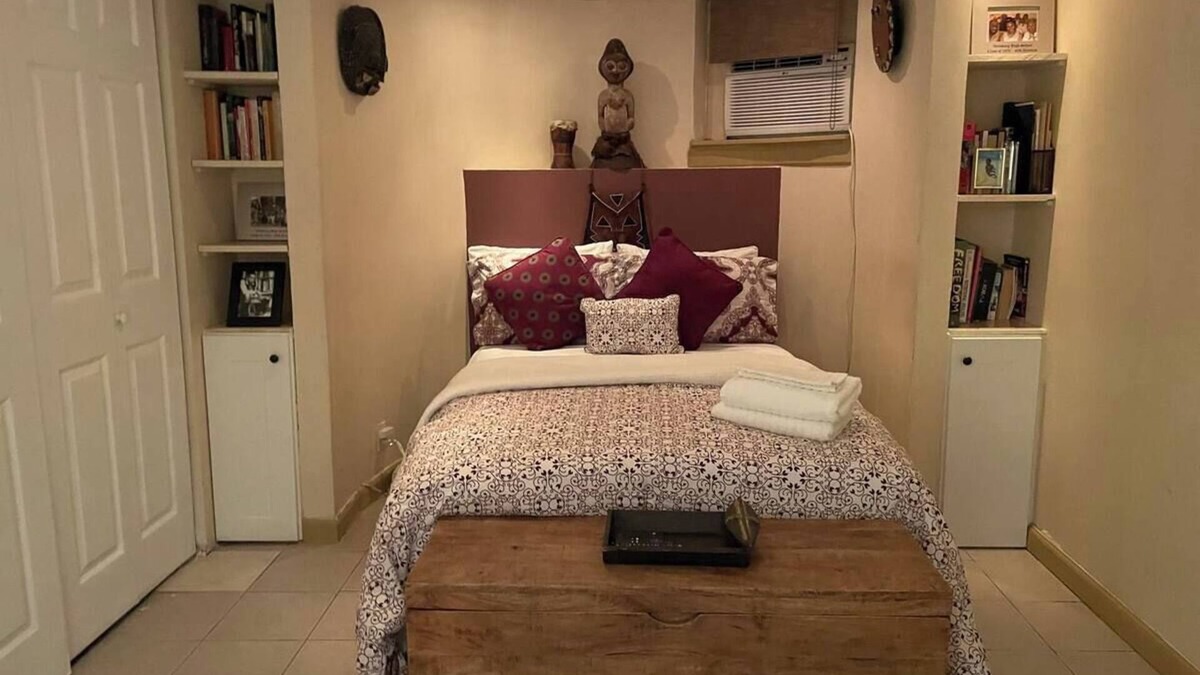Central Business District House | Style & Comfort