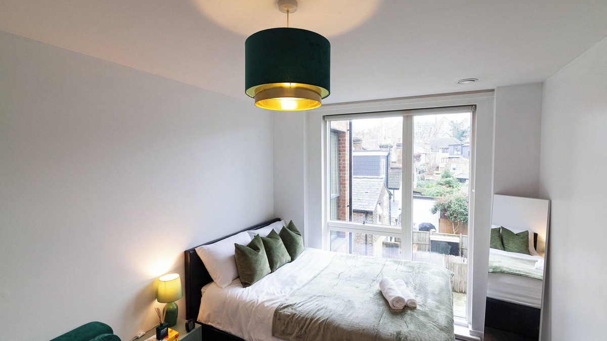 Ladywell Apartment | Stylish 1 -bed Apartment in Lewisham - 15 mins to London Bridge and Greenwich