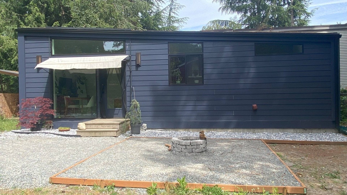 Bitter Lake Cottage | Stylish 1-bedroom casita in Seattle with AC