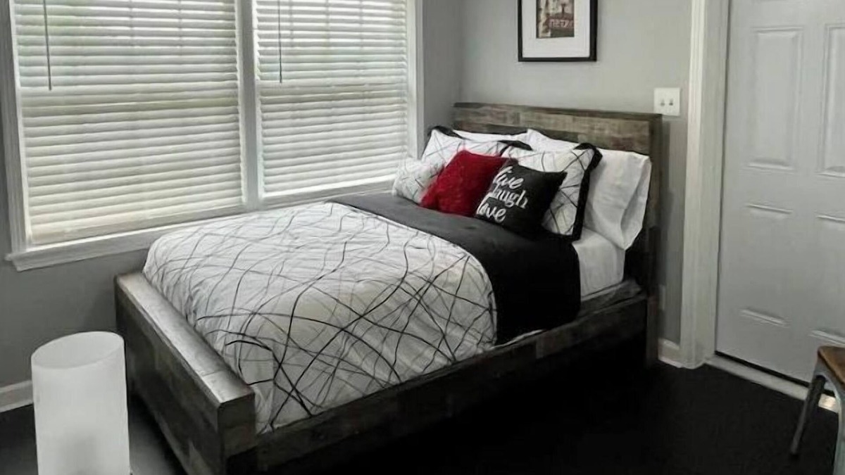 Tulsa Apartment | Stylish 1 bedroom unit close to downtown & BOK