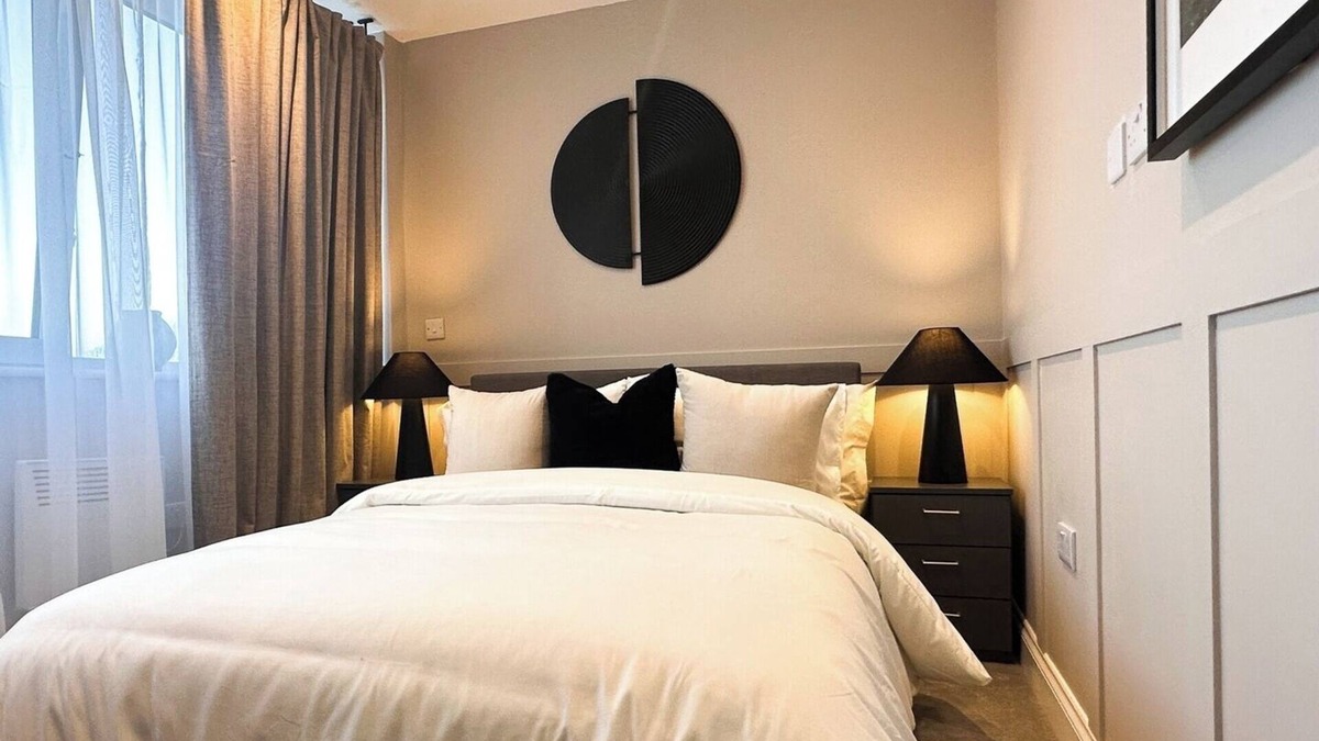 Wakefield Apartment | Stylish 1BD Flat, Calm, Light-Filled and Central