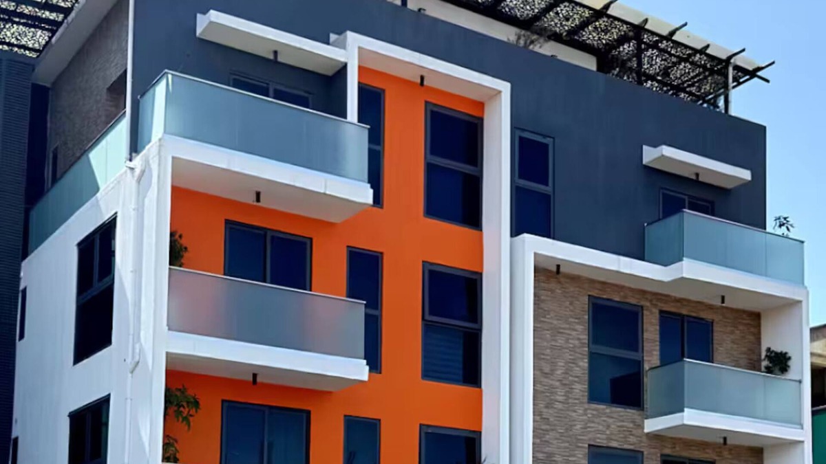 Osu Apartment | Stylish 1BR Apartment in Cantonments with Pool, Gym & Rooftop Lounge