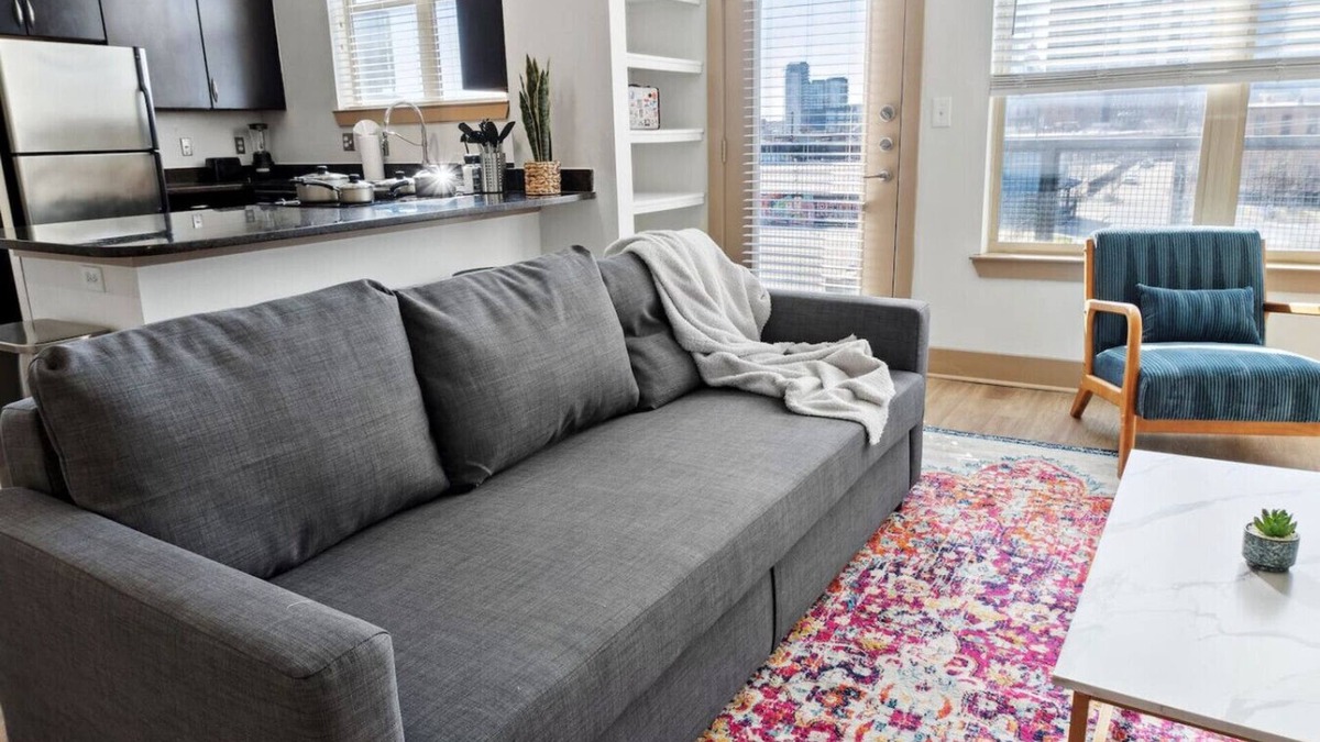 Deep Ellum Apartment | Stylish 1Br in Deep Ellum with Free Parking Near Baylor Med