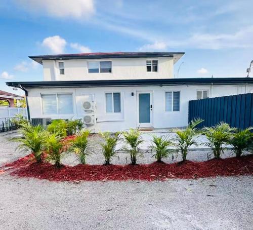 Hialeah Apartment | Stylish 1BR Near Miami Airport & Port!