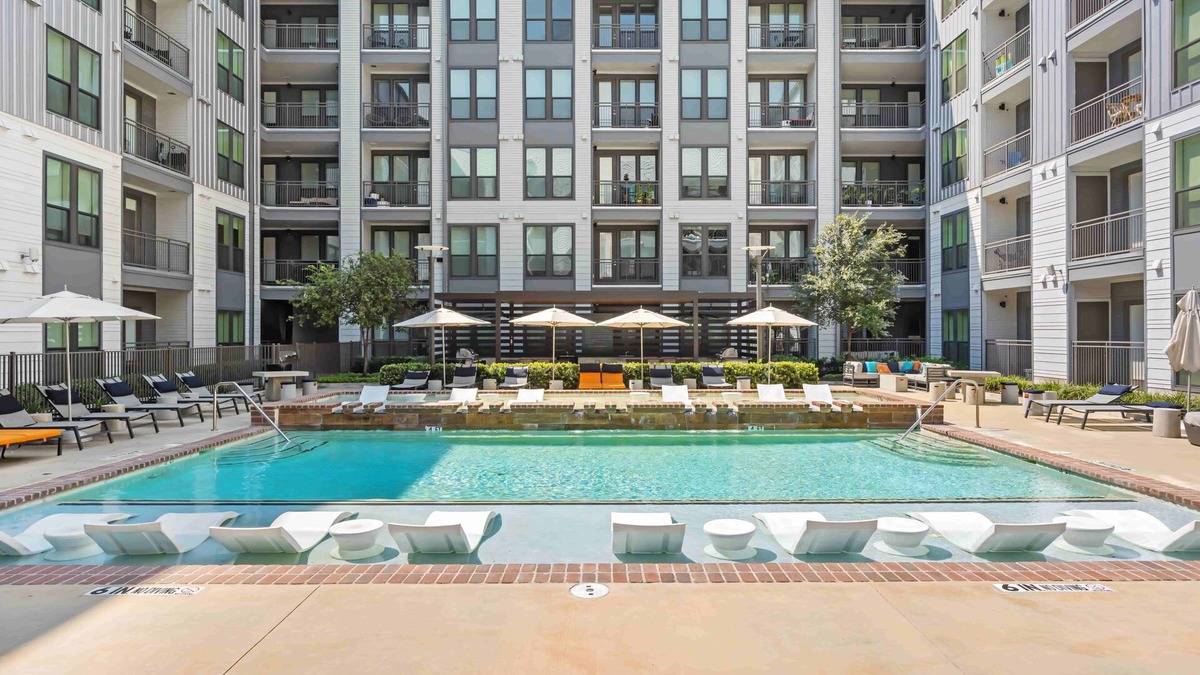 Washington Ave./ Memorial Park Apartment | Stylish 1BR Retreat in Houston’s Sawyer Yards Art District Minutes to Downtown