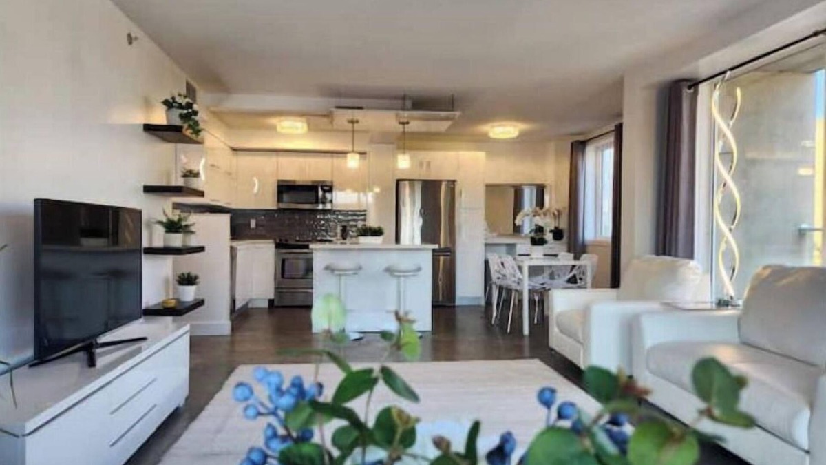 Saskatoon Downtown Condo | Stylish 2 Bedroom Downtown Condo