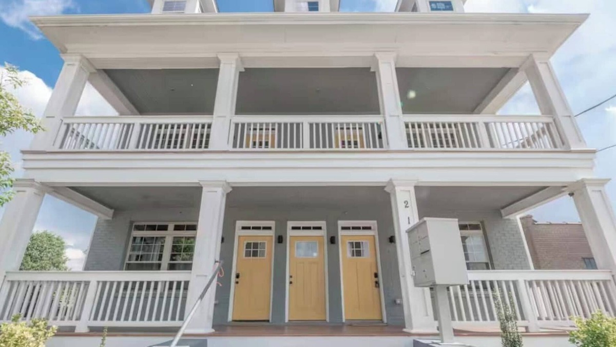 Downtown Apartment | Stylish 2BR in Downtown Durham – Walk to Dining, DPAC & Nightlife!