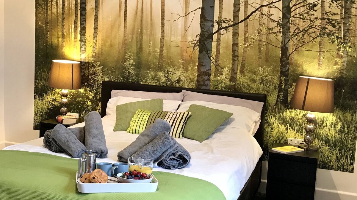 Wigan House | Stylish 3 Bedroom House Only 5 Mins From M6/m58