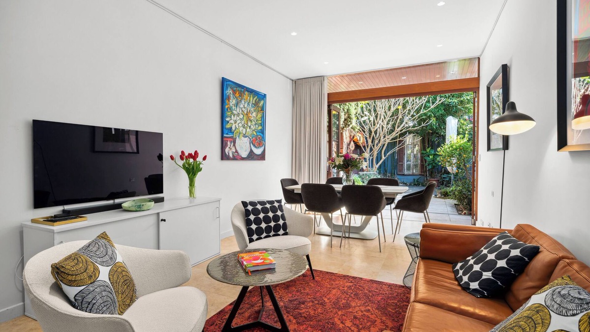 Balmain House | Stylish 3BR, 2BA King Beds Balmain Terrace Near Parks, Ferries & Darling Street
