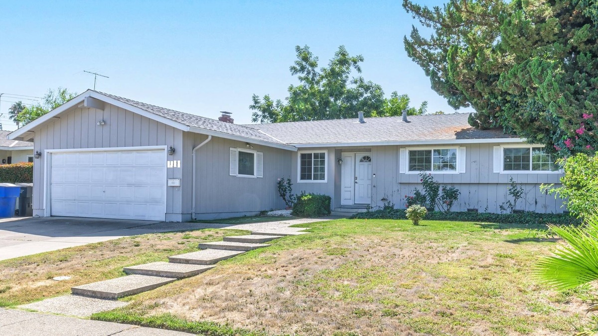 Florin House | Stylish 3BR Haven with Pool/PingPong