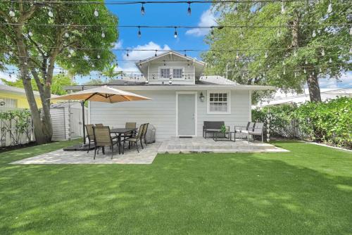 Northeast Miami House | Stylish 4B 3B with Jacuzzi near Wynwood and Beaches