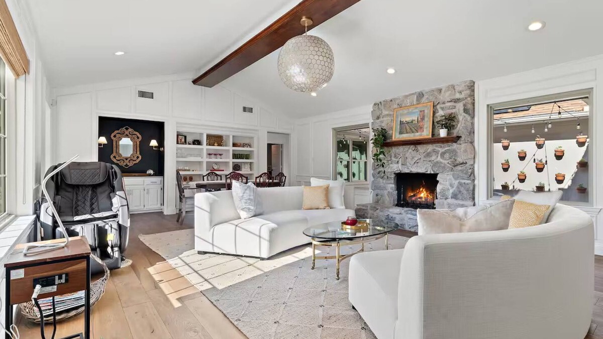 Richardson House | Stylish 4BR/3BA - Close to UTD - Designer Home + Tesla Charger - Richardson, TX