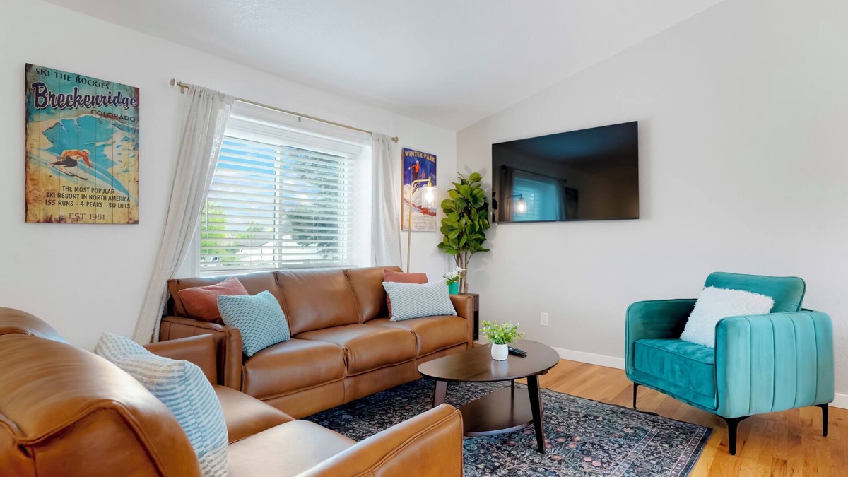 North Central Westminster House | Stylish 4BR Retreat - Hot Tub, Game Room & Modern Comforts