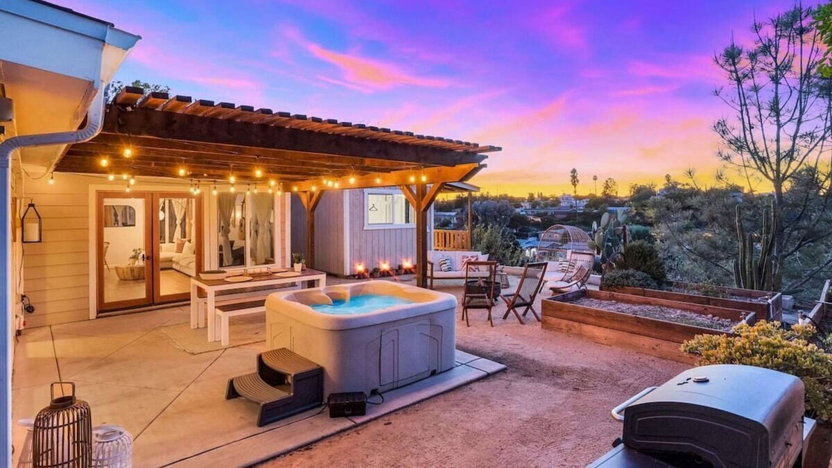 Serra Mesa House | Stylish 6-Bed Oasis w/Hot Tub, Fire Pit & Views