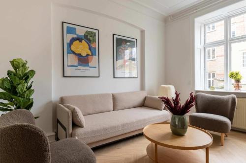 Norrebro Apartment | Stylish and Bright 2 Bedroom in CPH N
