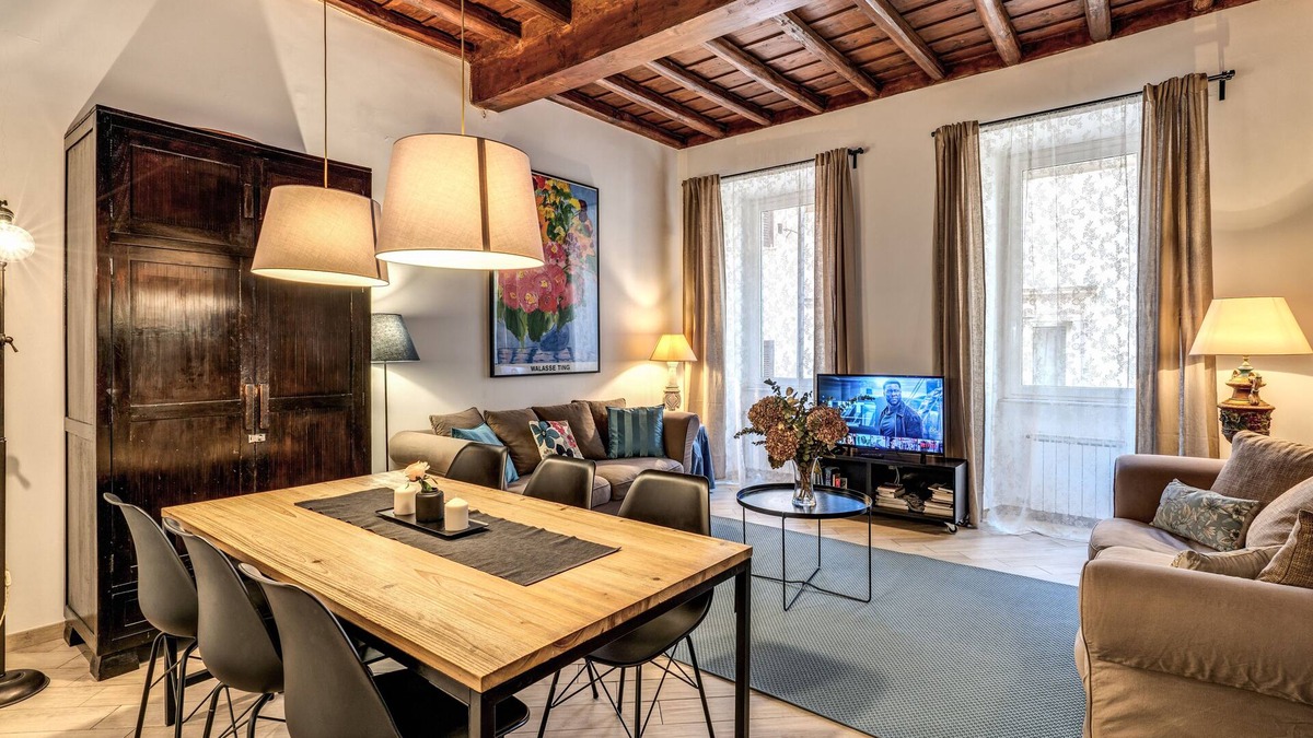 Navona Apartment | Stylish and Elegant Flat in the Heart of Rome