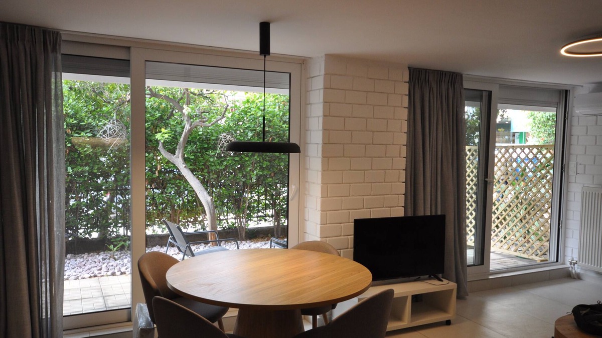 Voula Apartment | stylish apartment in Voula center close to the beach