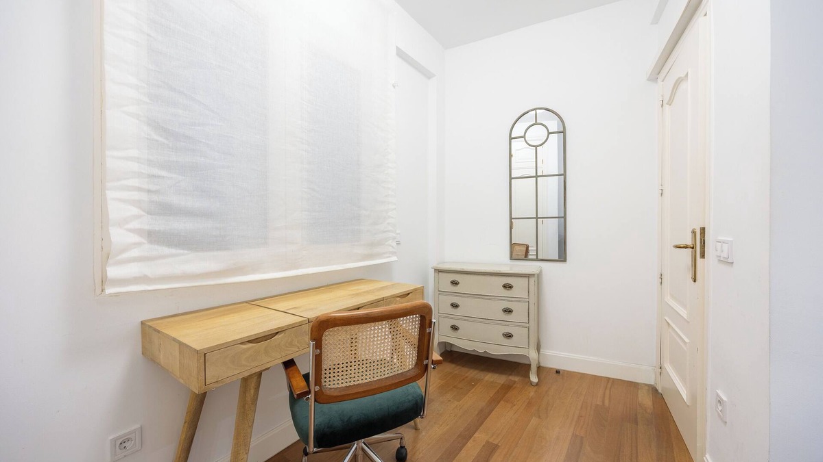 Barrio de La Latina Apartment | Stylish Apartment next to Royal Palace & La Latina