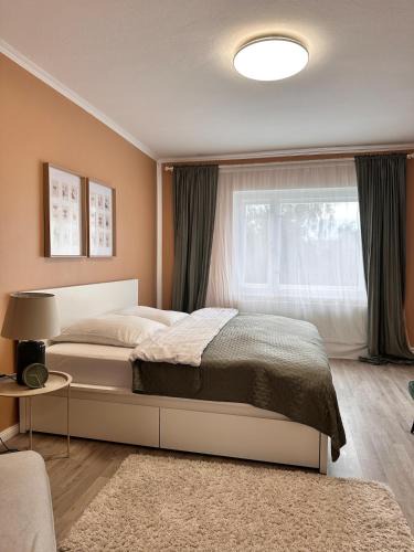 Neukoelln Apartment | Stylish Apt in Neukölln kiez Privat Parkplatz