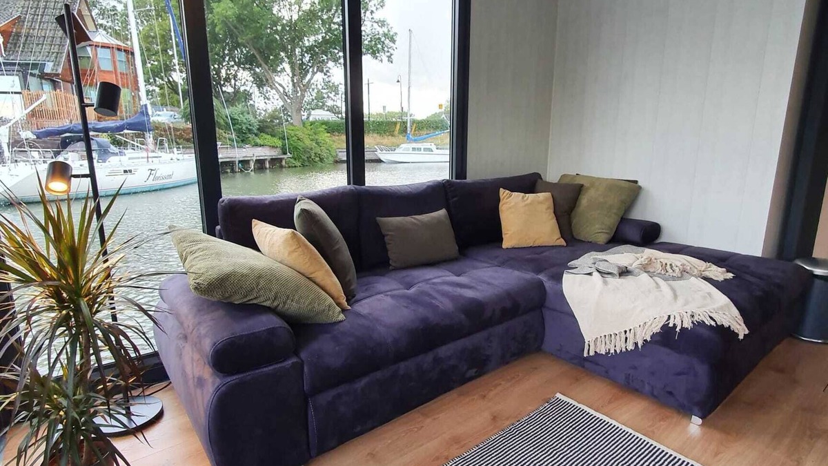 Monnickendam Boat Rental | Stylish, Brand-new Houseboat in Monnickendam, Near Amsterdam