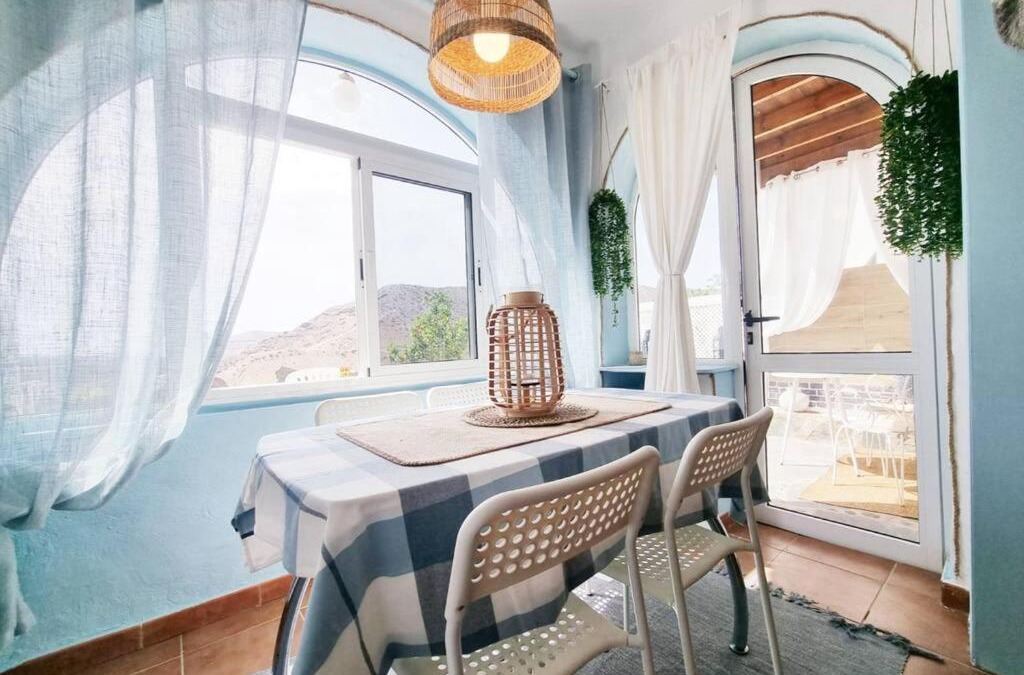Patalavaca House | Stylish bungalow with sea views