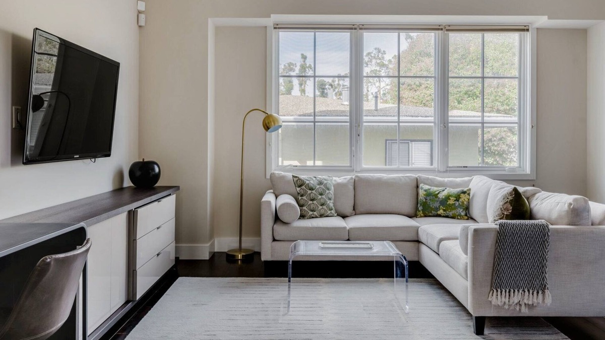 Downtown Burlingame Apartment | Stylish Burlingame 2BR w/Laundry & A/C, nr Dining, by Blueground