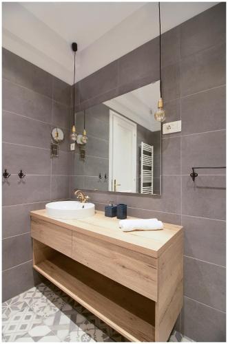 Rijeka Apartment | Stylish - Centre Apartment Theatre View