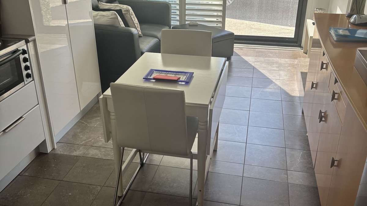 Bardwell Valley Apartment | Stylish, close to Airport and St George Hospital