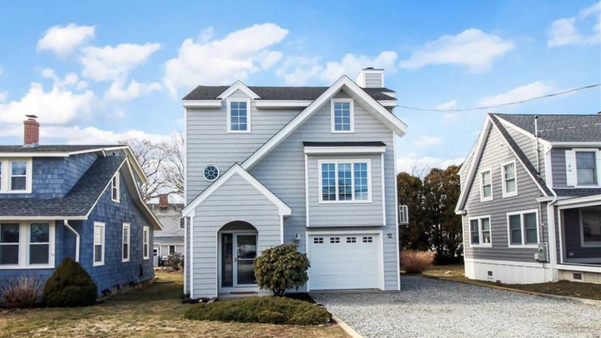 Groton Long Point House | Stylish Coastal Home with Private Beach Access & Outdoor Shower – Pet Friendly!