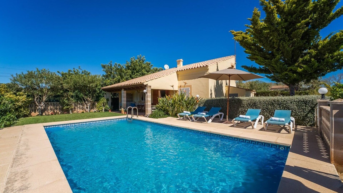 Capdepera House | Stylish Country House with Pool