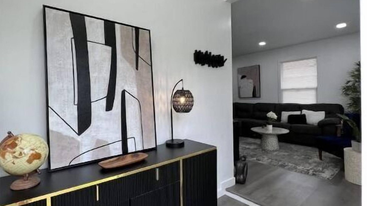 Dupont Apartment | Stylish, Cozy 1BD/1BA 3Min->JBLM