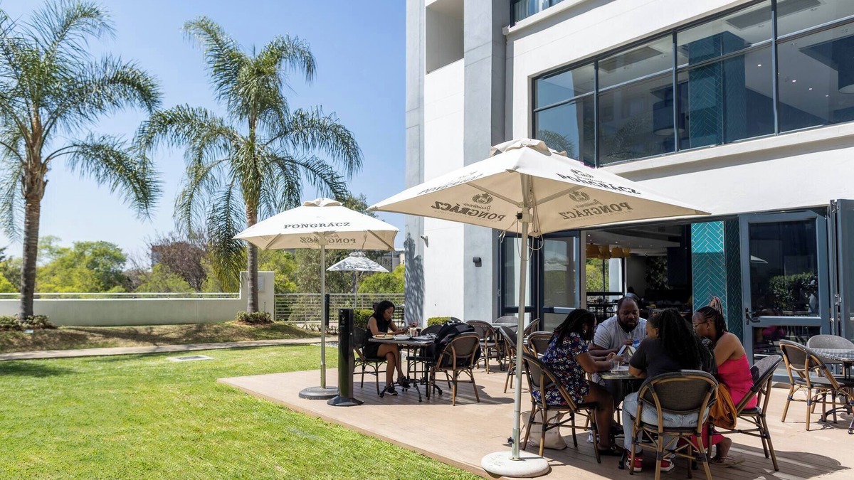 Pretoria Apartment | Stylish & Elegant With Epic Views Near Menlyn