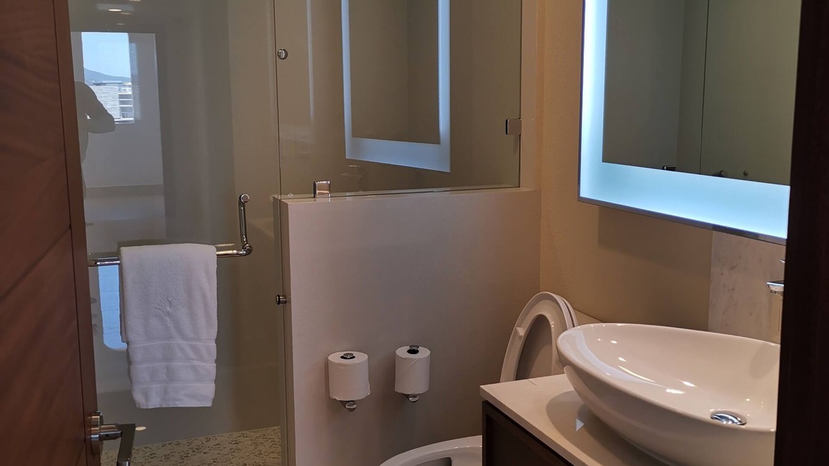 Santa Rosa Resort | Stylish family-size condo at resort