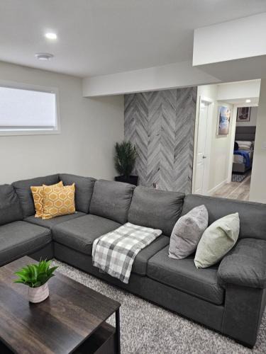 Regina Apartment | Stylish, Fully furnished Brand-New suite