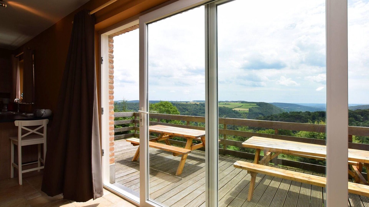 Hastiere-Lavaux House | Stylish holiday home in Hastière with terrace