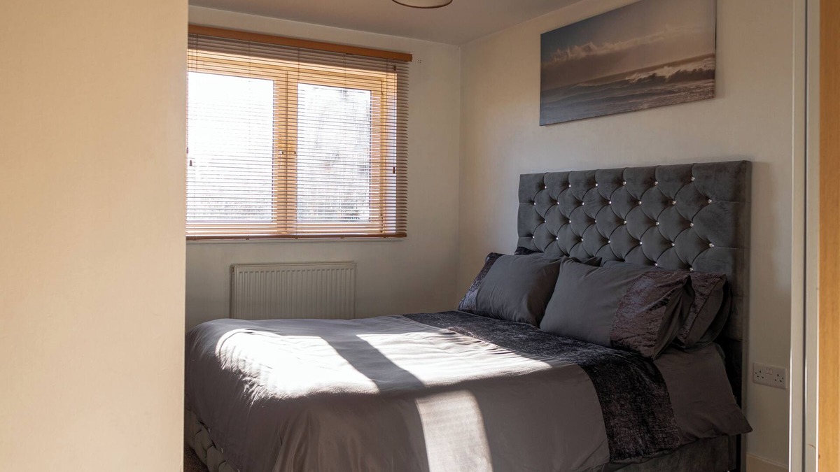Wood Street Apartment | stylish london apartment