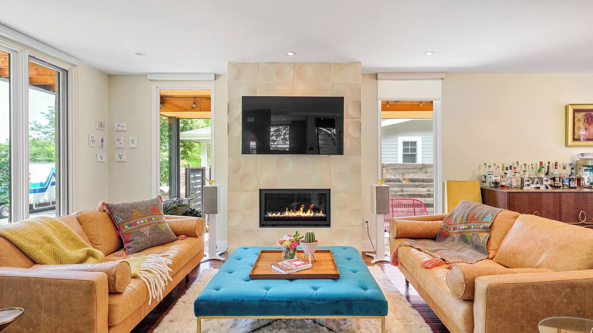Boulder House | Stylish Luxe Retreat in Central Boulder steps from trails/Pearl Street w cats!