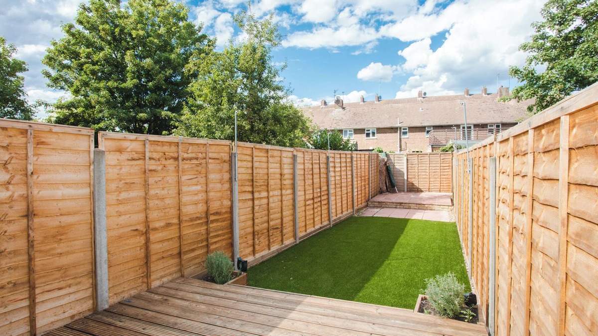 Harlesden Apartment | Stylish Modern 3 BDR Flat NW London Garden